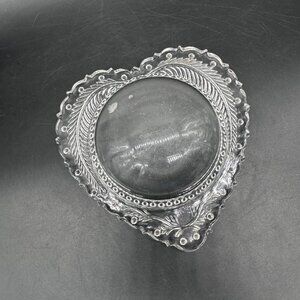 Victorian Magnifying Glass Clear Heart Shaped Paperweight Antique Vintage READ